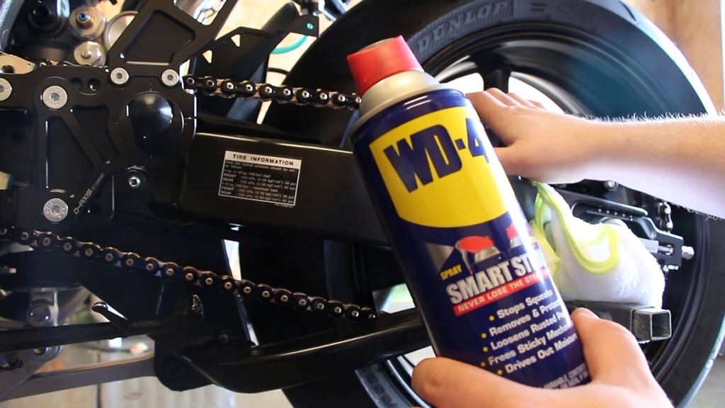 Motorcycle Chain Spraying